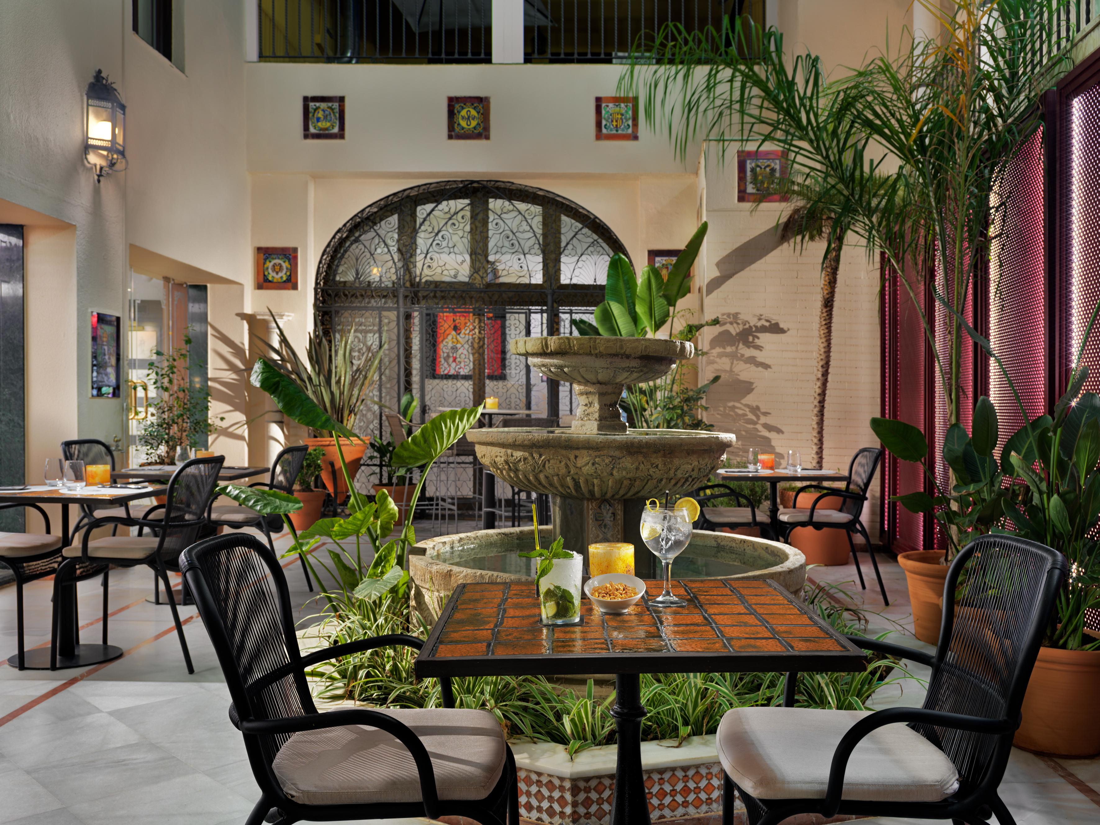 H10 Corregidor Boutique Hotel Севиля Екстериор снимка